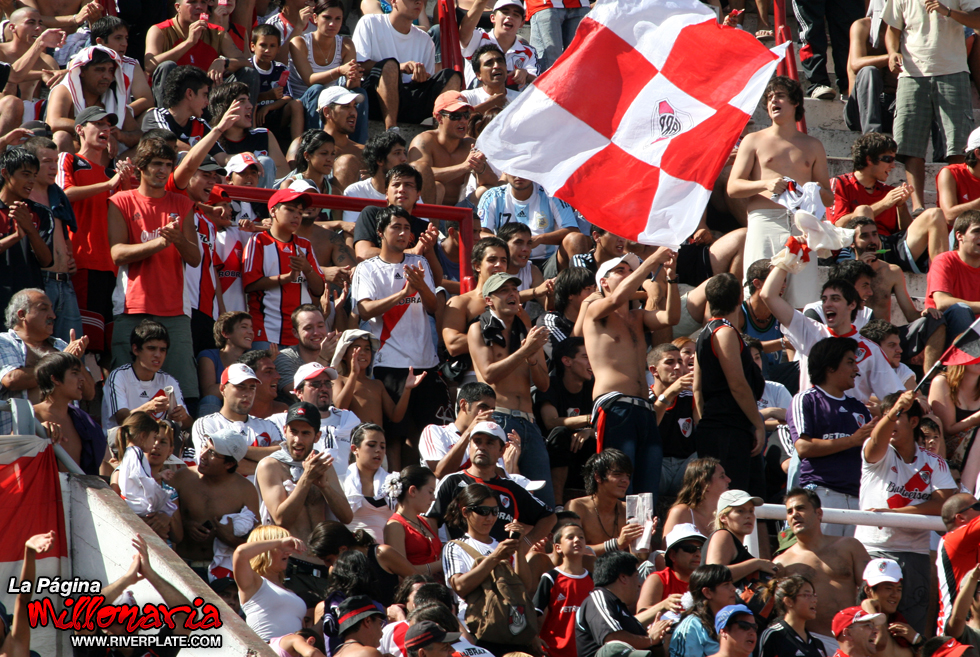 River Plate vs Colón Sta. Fé (CL 2009) 16